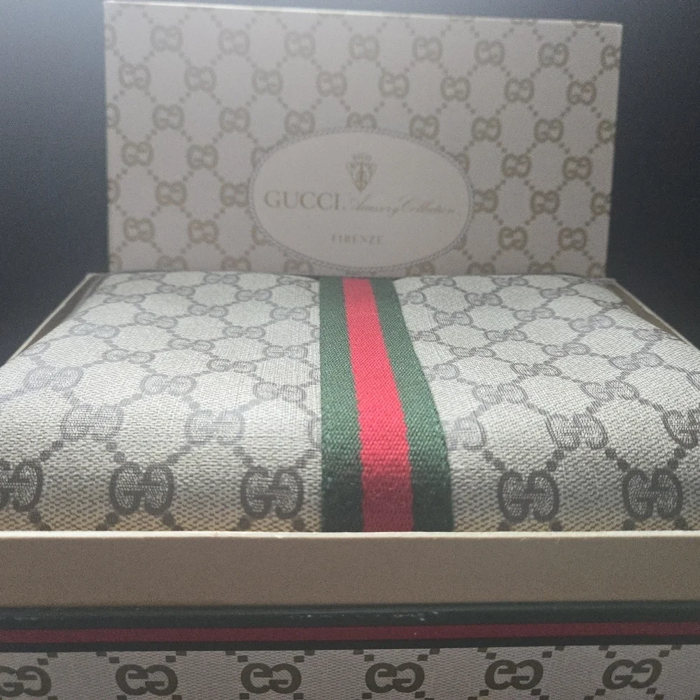 Gucci Vintage EUC Pouch Bag